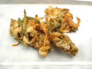 クリックで拡大表示 ヤリイカのかき揚げ