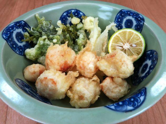 アカザラガイの天ぷら