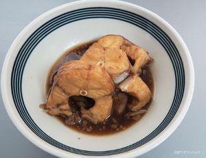クリックで拡大表示 ノコギリザメの煮つけ