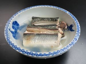 クリックで拡大表示 オキザヨリの酒塩煮