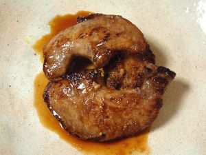 クリックで拡大表示 メバチのほおのステーキ