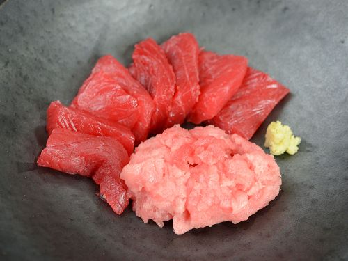 クリックで拡大表示 メバチの刺身