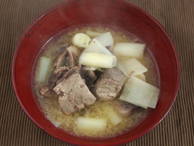 メバチのみそ汁