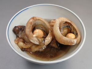 ミナミマグロの目玉の煮つけ