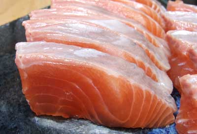 絹姫サーモン 魚類 市場魚貝類図鑑