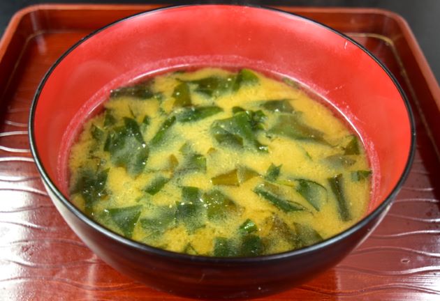 生ワカメのみそ汁