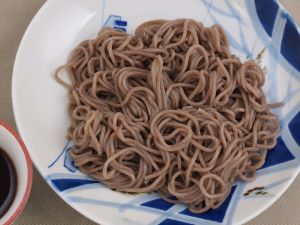 クリックで拡大表示 ヒジキ麺