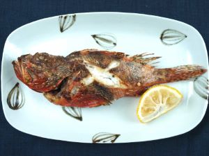 クリックで拡大表示 オニカサゴの塩焼き