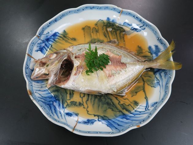 カイワリの煮つけ