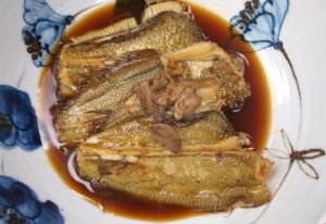 クリックで拡大表示 タマガンゾウビラメの刺身