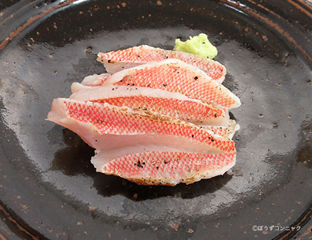 ヒメコダイの刺身(焼霜造り)
