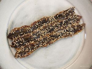 クリックで拡大表示 カタクチイワシのみりん干し