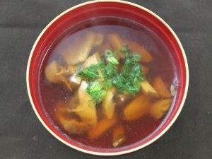 クリックで拡大表示 カツオのお吸い物