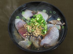クリックで拡大表示 カツオ茶漬け