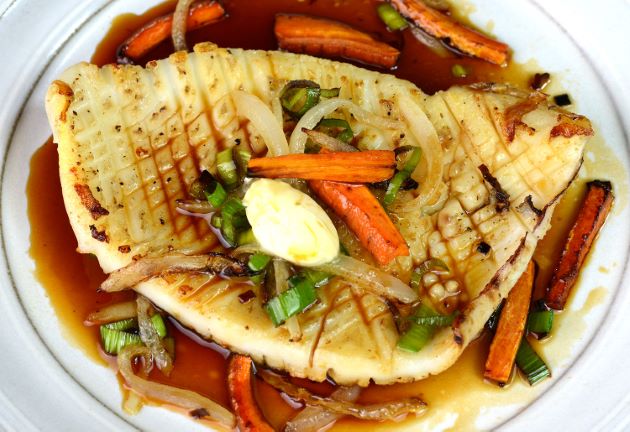 モンゴウイカのステーキ