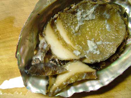 マダカアワビの酒蒸し