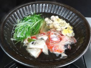 クリックで拡大表示 フウセンキンメのちり鍋