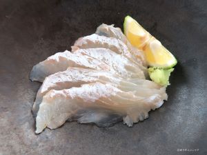 クリックで拡大表示 クロガレイの煮つけ