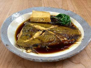 クリックで拡大表示 ヒラメの煮つけ
