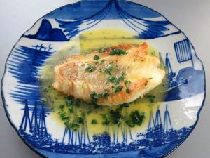 クリックで拡大表示 石ガレイのムニエル