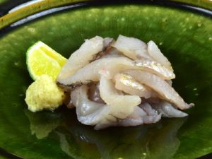 クリックで拡大表示 七郎魚の刺身