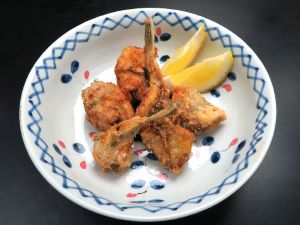 クリックで拡大表示 ヨリトフグの唐揚げ