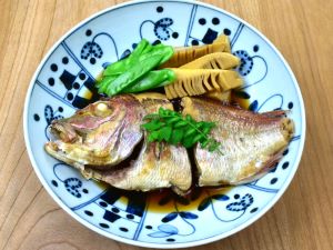 クリックで拡大表示 小鯛の煮つけ