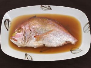 クリックで拡大表示 キダイの姿煮
