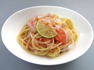 クリックで拡大表示 ジンドウイカとトマトのスパゲッティ