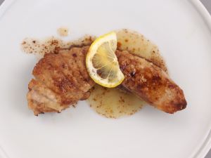 クリックで拡大表示 キハダマグロのムニエル