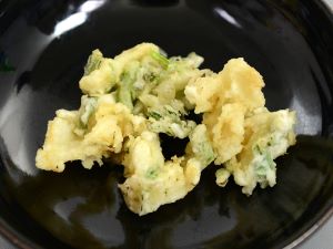 クリックで拡大表示 チヂミエゾボラの天ぷら