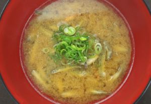 クリックで拡大表示 ゴリのみそ汁