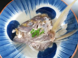 クリックで拡大表示 キマダラヒメダイの酒塩煮