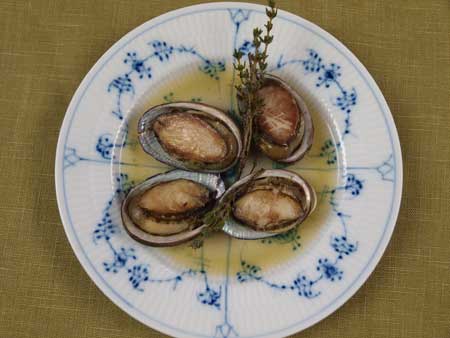 フクトコブシの白ワイン蒸し