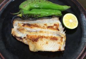 クリックで拡大表示 オオシタビラメの刺身