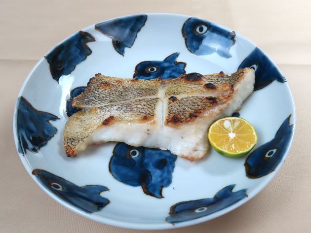 テングダイの塩焼き