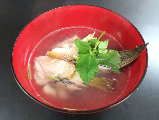 テングダイの潮汁