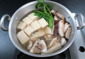 クリックで拡大表示 シロダイの煮つけ