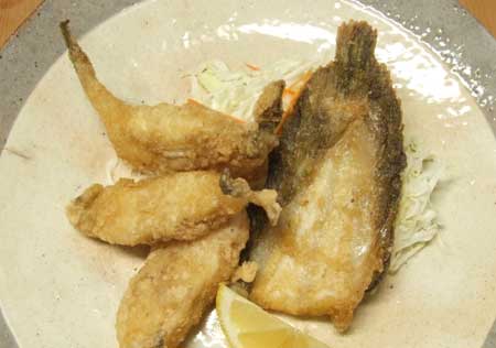 クサウオの唐揚げ
