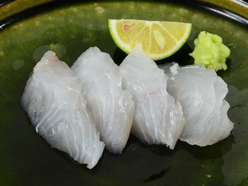 クリックで拡大表示 ダルマーの刺身