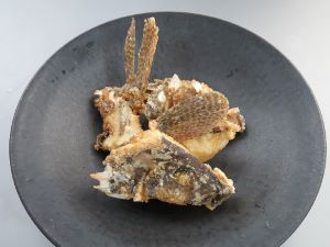 クリックで拡大表示 オオモンハタの唐揚げ