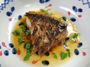 クリックで拡大表示 ブチスズキベラのバター焼き