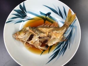 クリックで拡大表示 イソフエフキの煮つけ