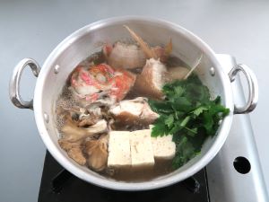 クリックで拡大表示 キビレアカレンコの鍋