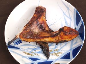 クリックで拡大表示 アオチビキのつけ焼き<