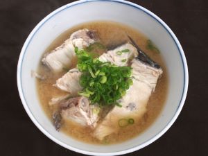 クリックで拡大表示 アオチビキのみそ汁