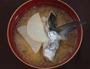 クリックで拡大表示 サワラのみそ汁