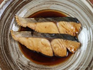 クリックで拡大表示 サワラの煮つけ