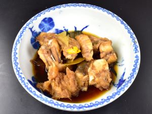 ヒトヅラハリセンボンの煮つけ