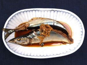 クリックで拡大表示 サンマの煮つけ